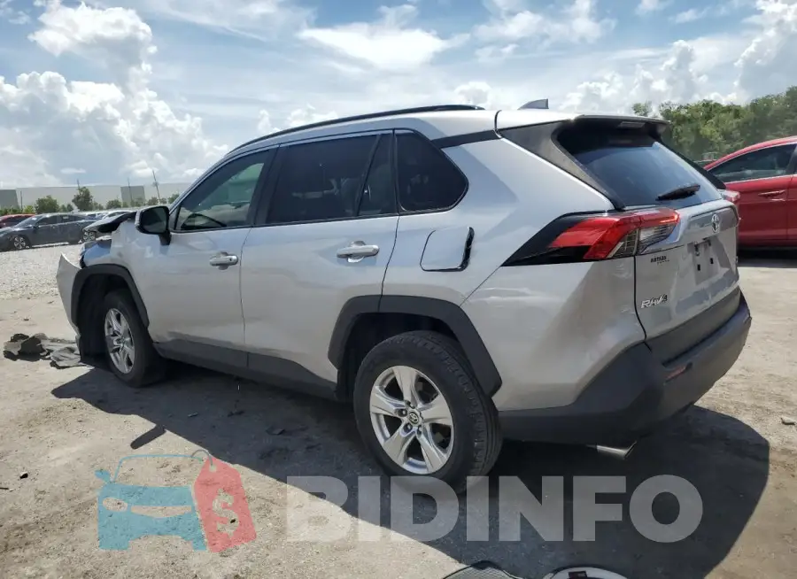 JTMW1RFV7MD062055 Photo# 2