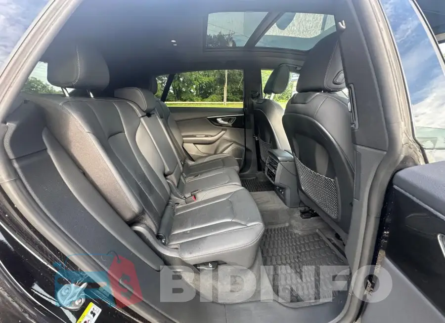 WA1BVAF17KD008859 Photo# 6