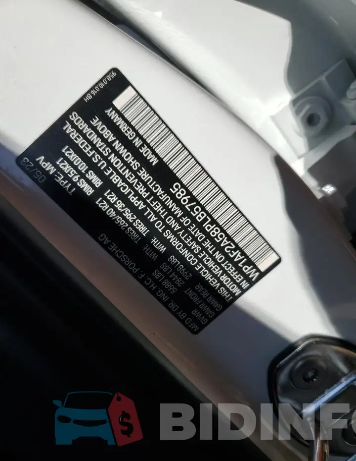WP1AF2A58PLB57985 Photo# 13