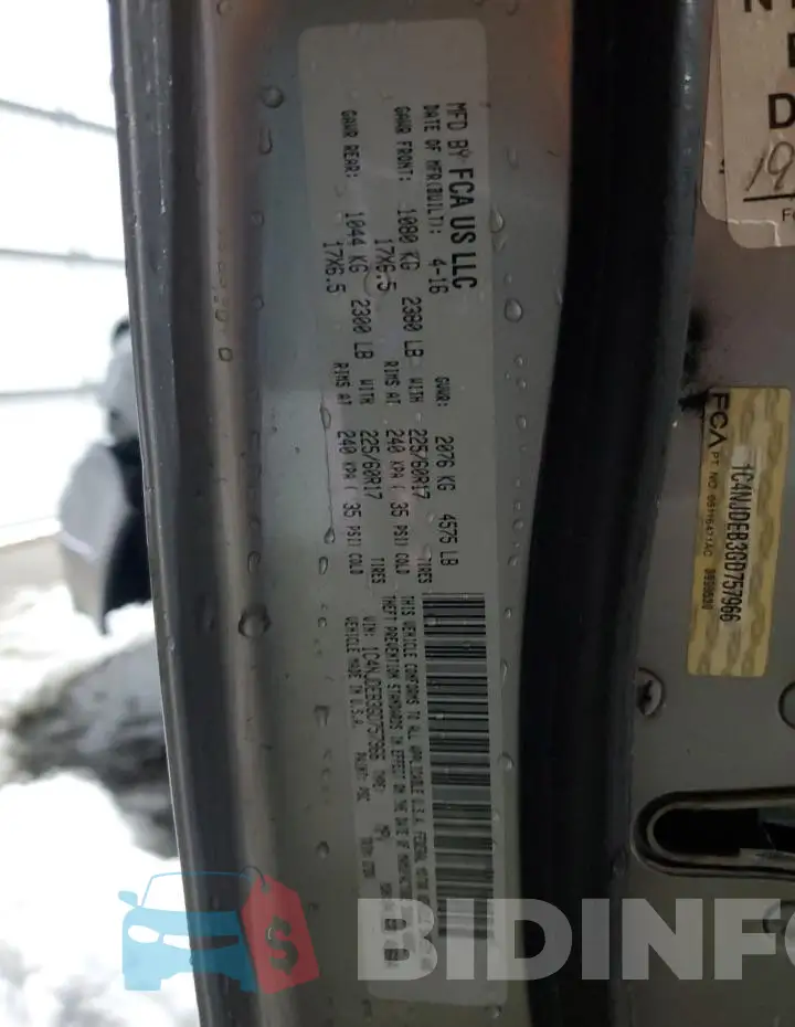1C4NJDEB3GD757966 Photo# 13