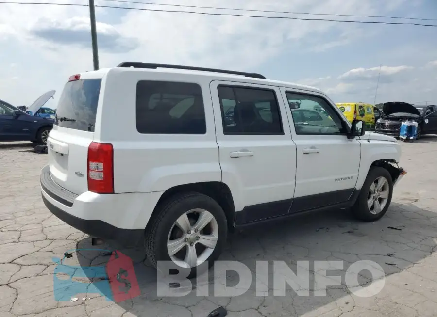 1C4NJPFB3GD526937 Photo# 3