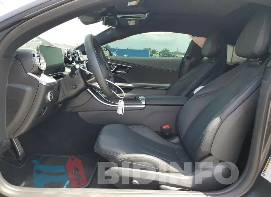 W1KMJ4HB0RF021393 Photo# 7