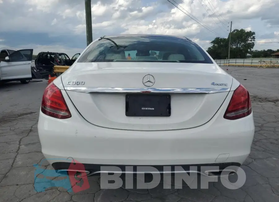 WDDWF4KB8HR262070 Photo# 6