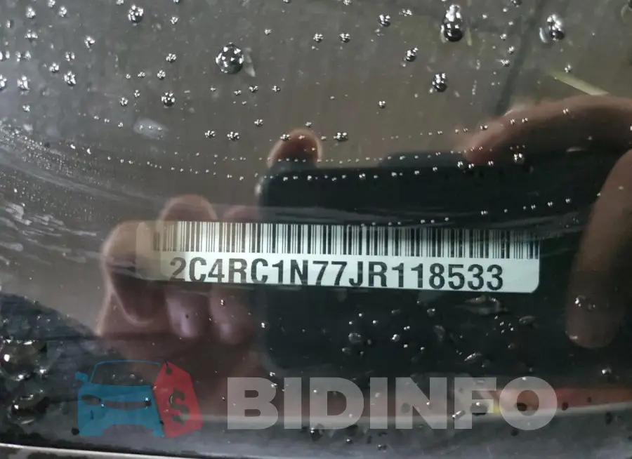 2C4RC1N77JR118533 Photo# 13