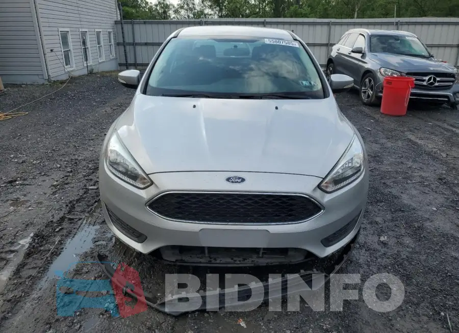 1FADP3F2XHL266018 Photo# 5