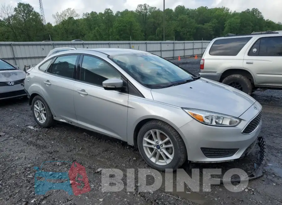 1FADP3F2XHL266018 Photo# 4
