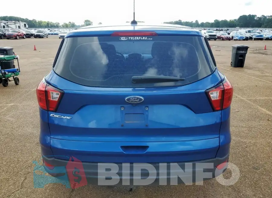 1FMCU0F75KUB57682 Photo# 6