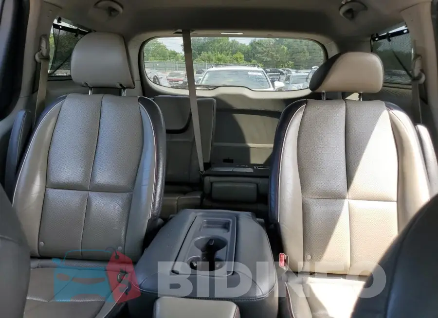 KNDMB5C1XH6333442 Photo# 10