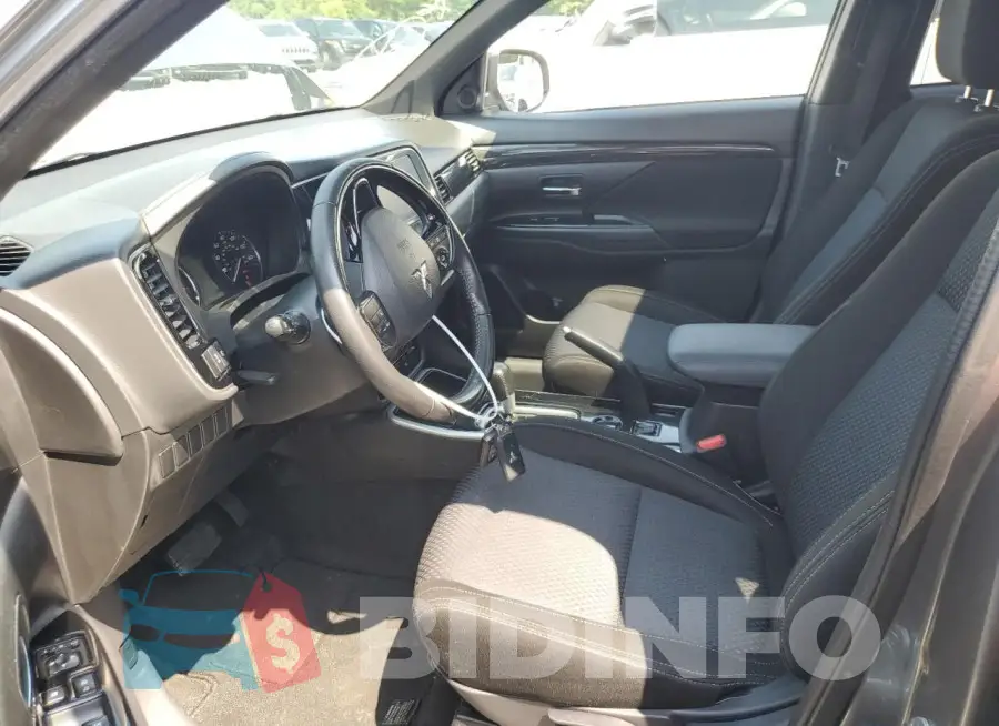 JA4AD3A30JZ044185 Photo# 7