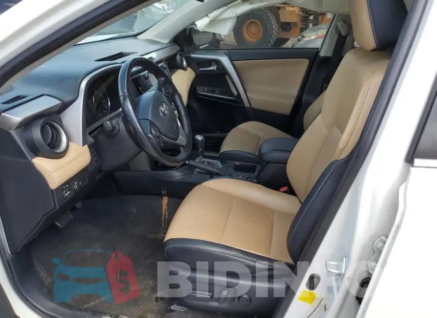 JTMDJREVXGD049667 Photo# 7