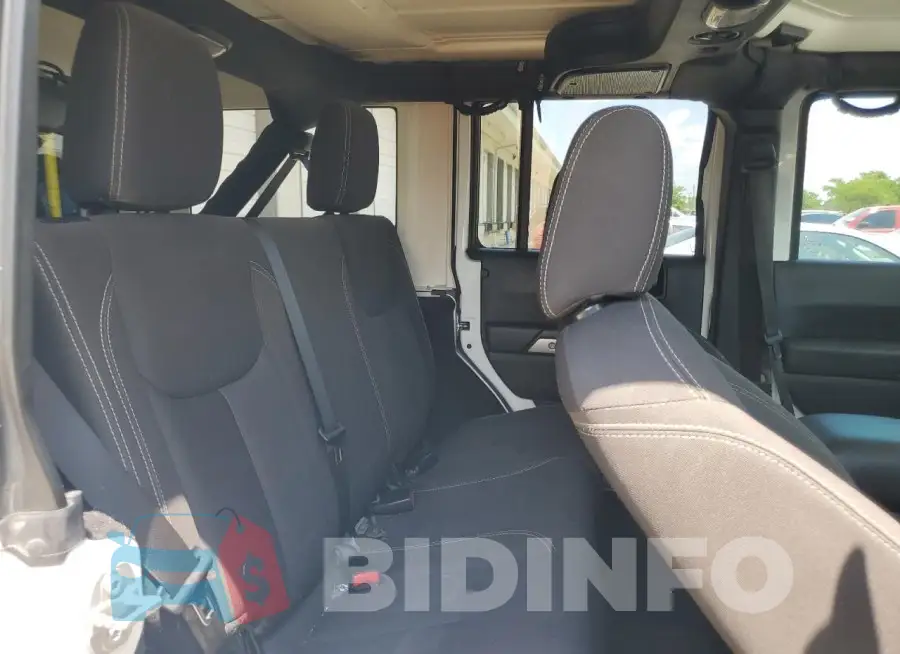 1C4BJWEG7HL684621 Photo# 11