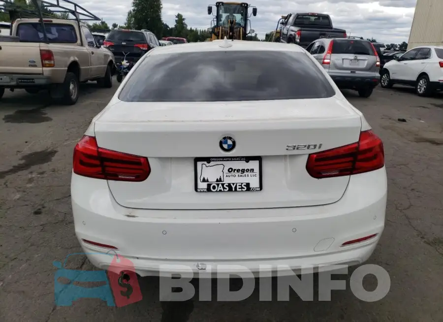 WBA8A9C55JAH13645 Photo# 6