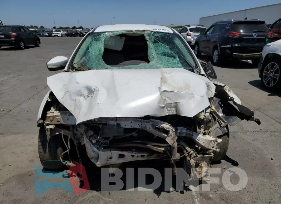 1FADP3F24GL282620 Photo# 5