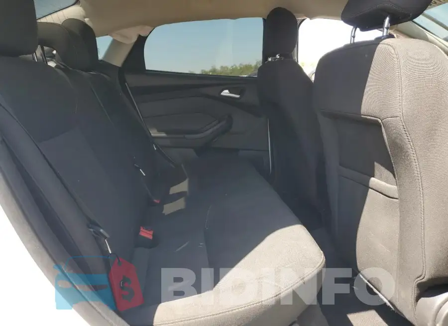1FADP3FE4HL304062 Photo# 10