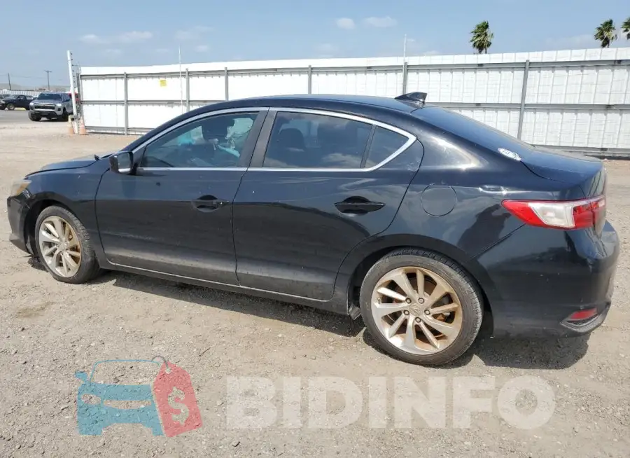 19UDE2F32JA010249 Photo# 2