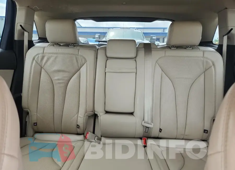 2LMTJ8LP8GBL51894 Photo# 10