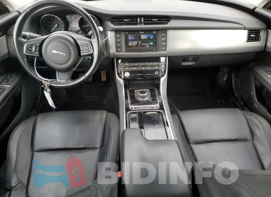 SAJBJ4BN0HCY32018 Photo# 8