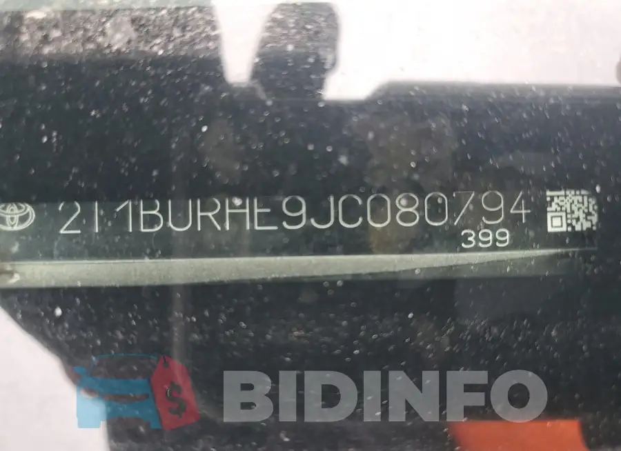2T1BURHE9JC080794 Photo# 12