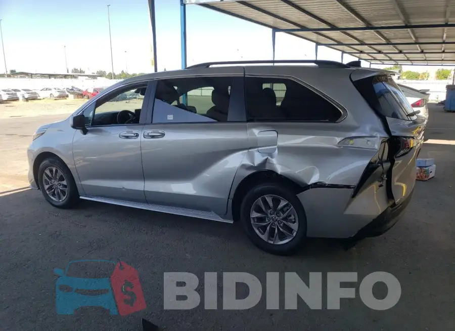 5TDBRKEC2RS204077 Photo# 2