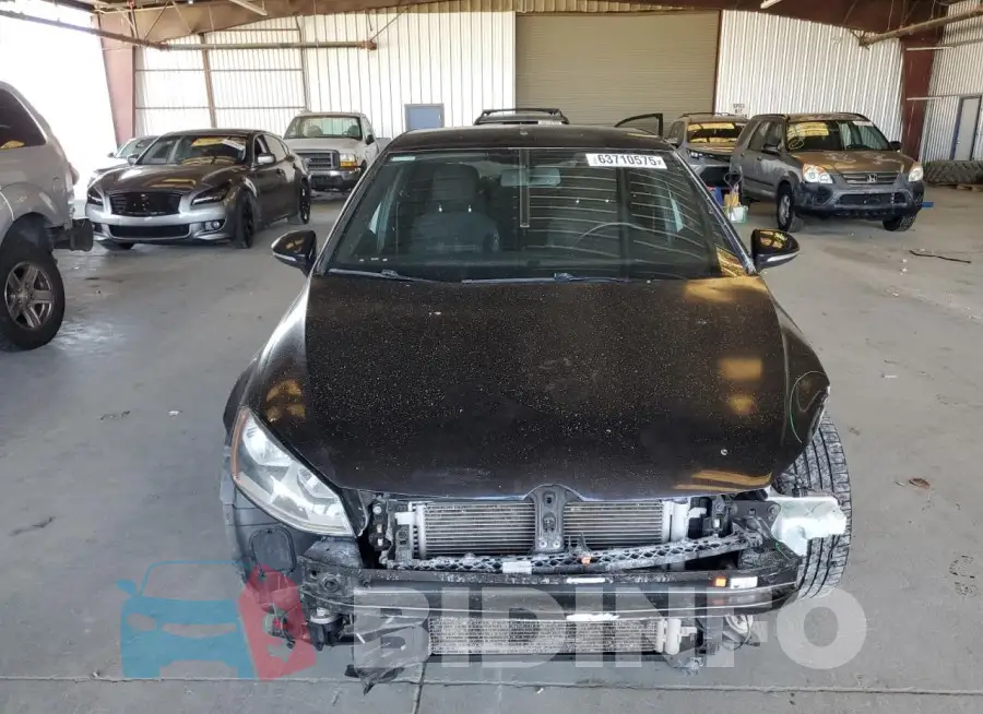 3VW5T7AU2HM002443 Photo# 5