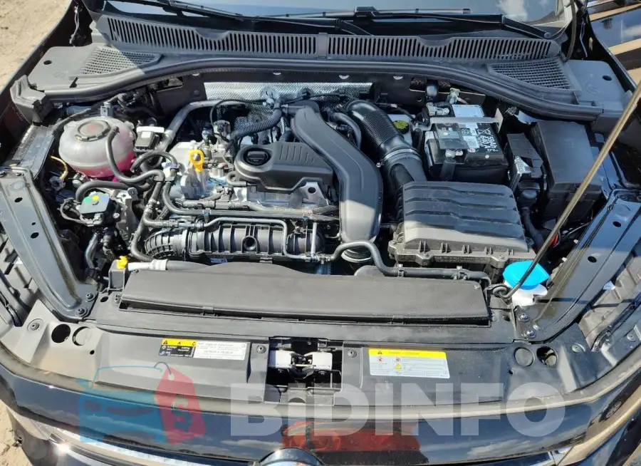 3VW5X7BU0SM070847 Photo# 11