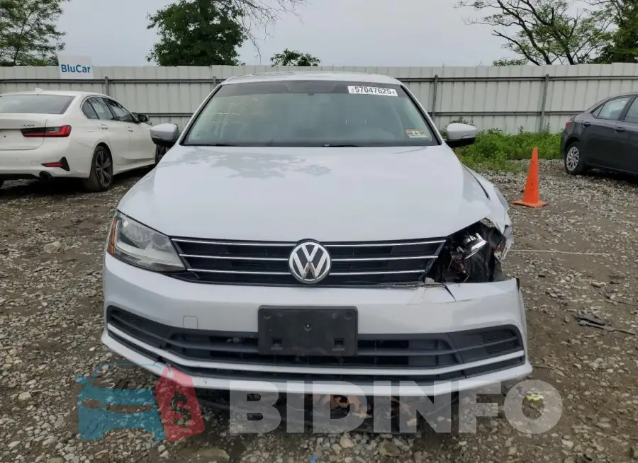 3VWDB7AJXHM388338 Photo# 5