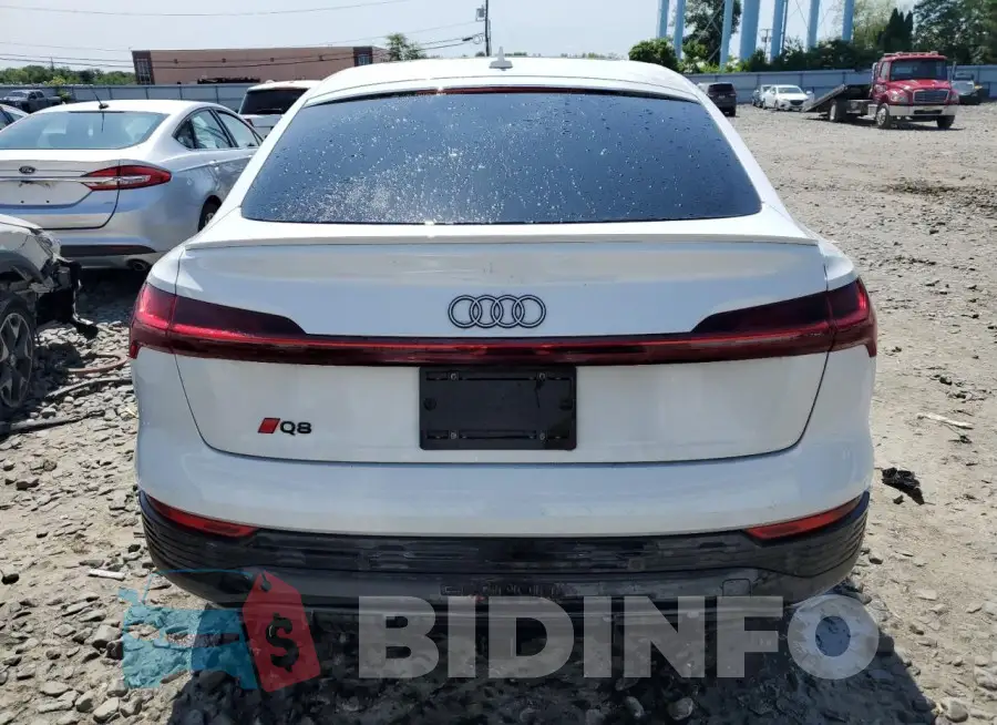 WA1CAAGE7RB032814 Photo# 6