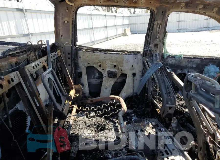 3GTU2PEJ5JG537563 Photo# 10