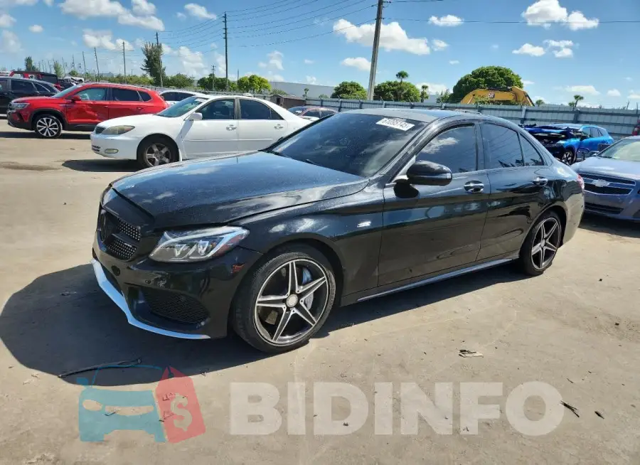 55SWF6EB3GU123582 Photo# 1