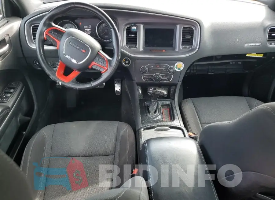 2C3CDXBG1KH720320 Photo# 8