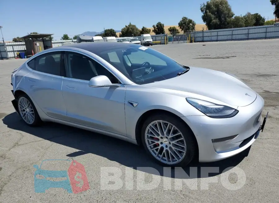 5YJ3E1EB3JF072134 Photo# 4