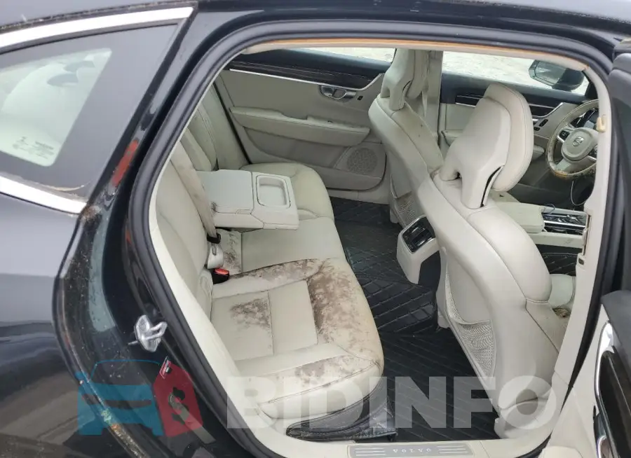 LVY982MK7JP006127 Photo# 10