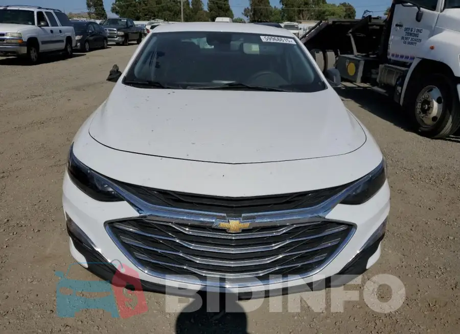 1G1ZC5ST6PF156045 Photo# 5