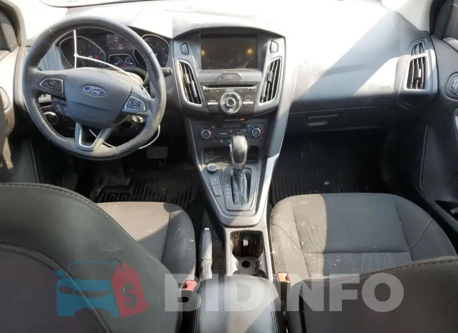 1FADP3M28HL240634 Photo# 8