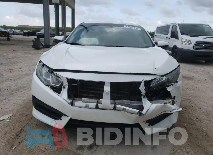 19XFC2F70HE077164 Photo# 5