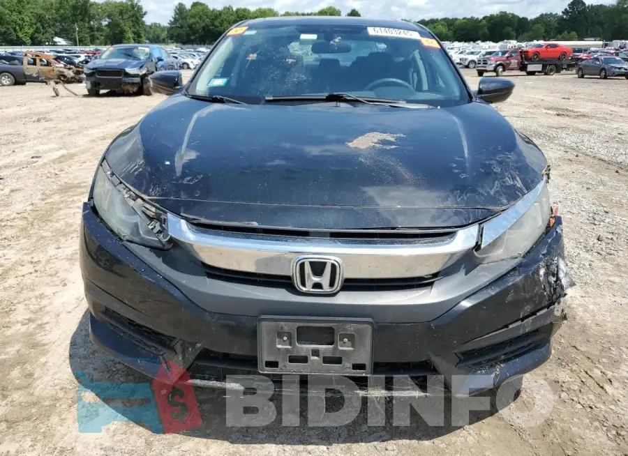 19XFC2F71GE010216 Photo# 5