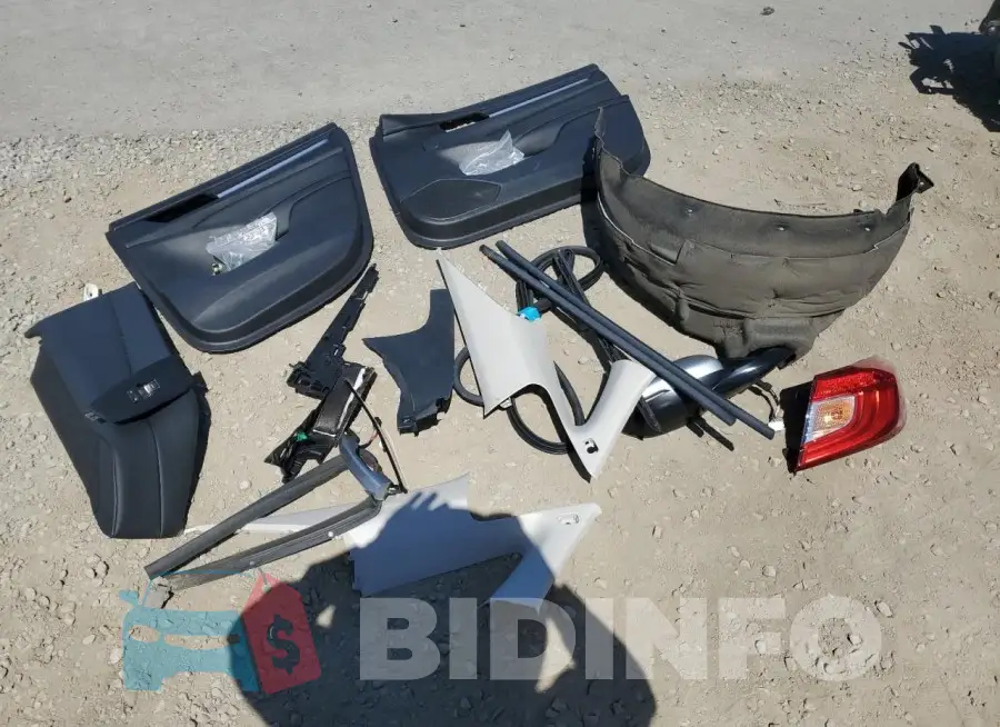 1HGCV3F92MA017292 Photo# 12