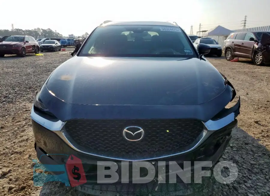 3MVDMADM4MM218324 Photo# 5