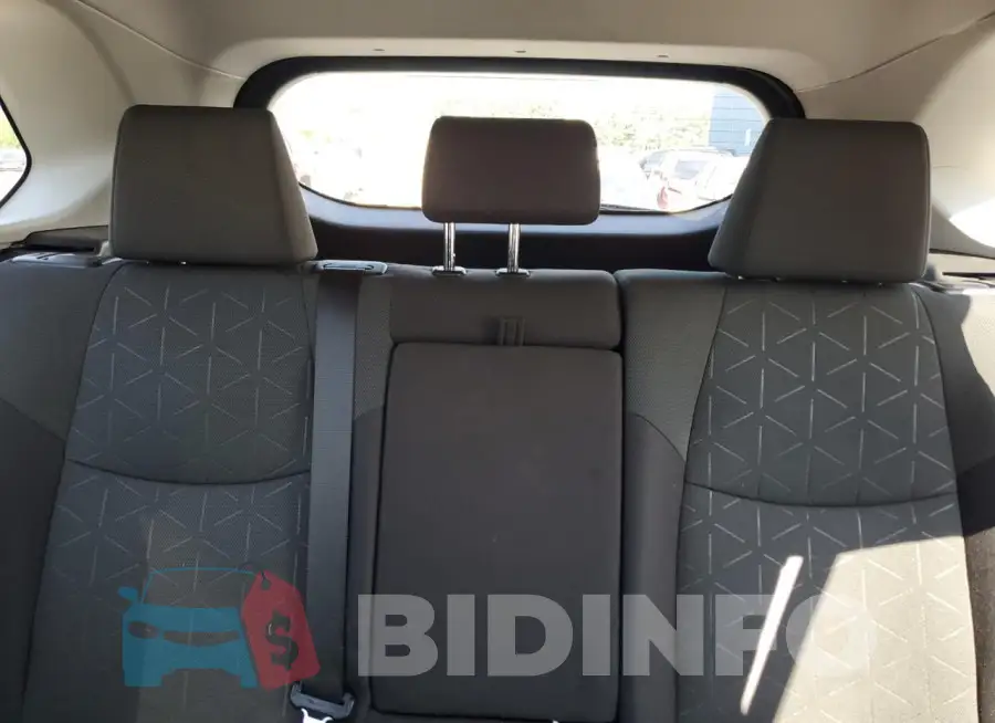 2T3P1RFV2PW372352 Photo# 10