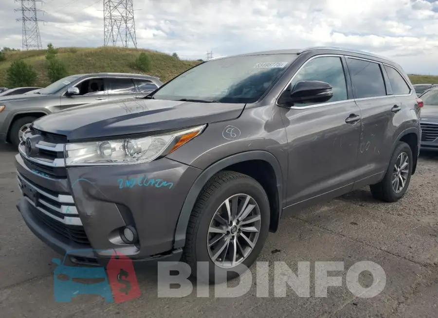 5TDJZRFH8JS538021 Photo# 1