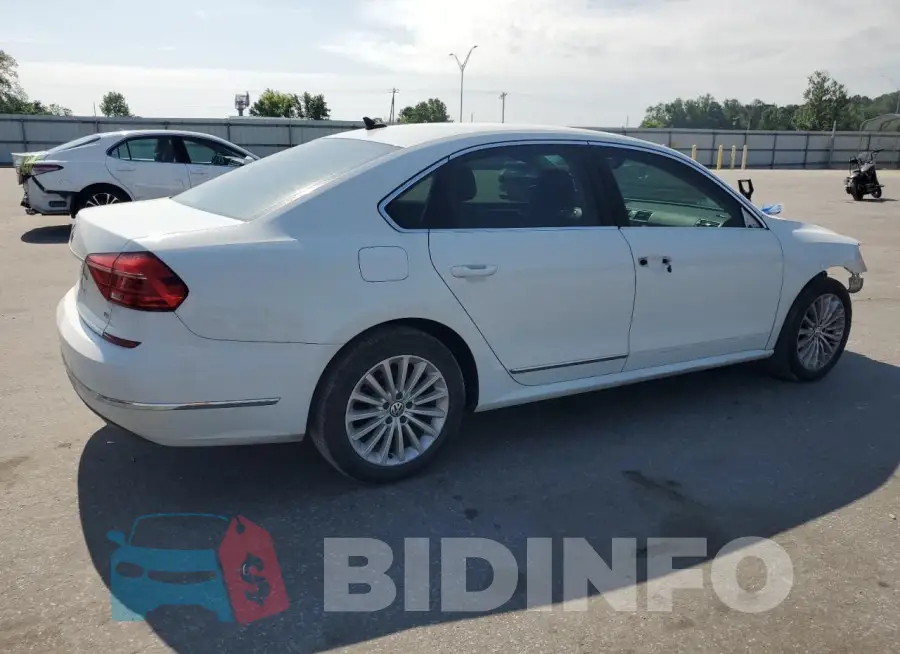 1VWBS7A35GC055876 Photo# 3