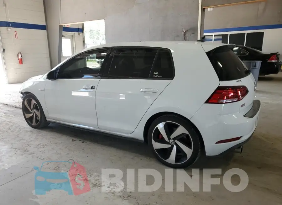 3VW5T7AU9KM009882 Photo# 2