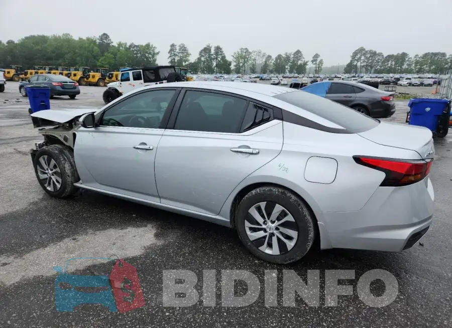1N4BL4BV3MN317172 Photo# 2