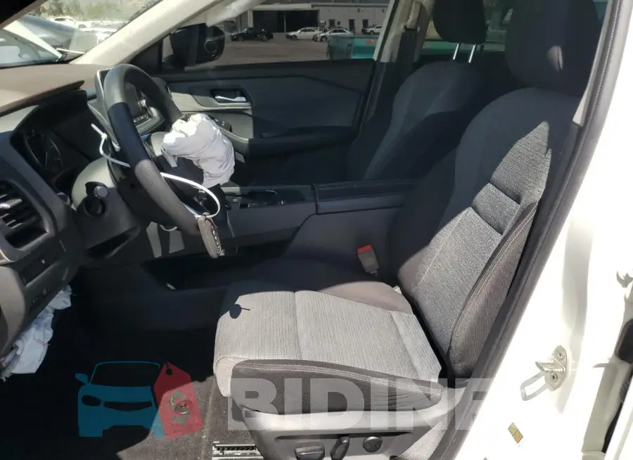 JN8BT3BA0PW418707 Photo# 7