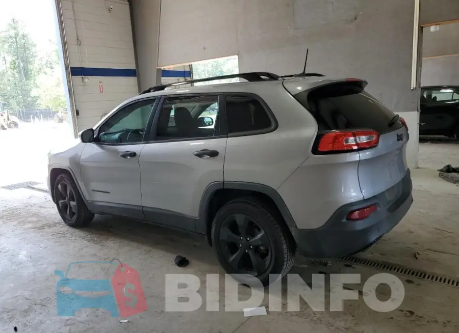 1C4PJLABXHW586048 Photo# 2