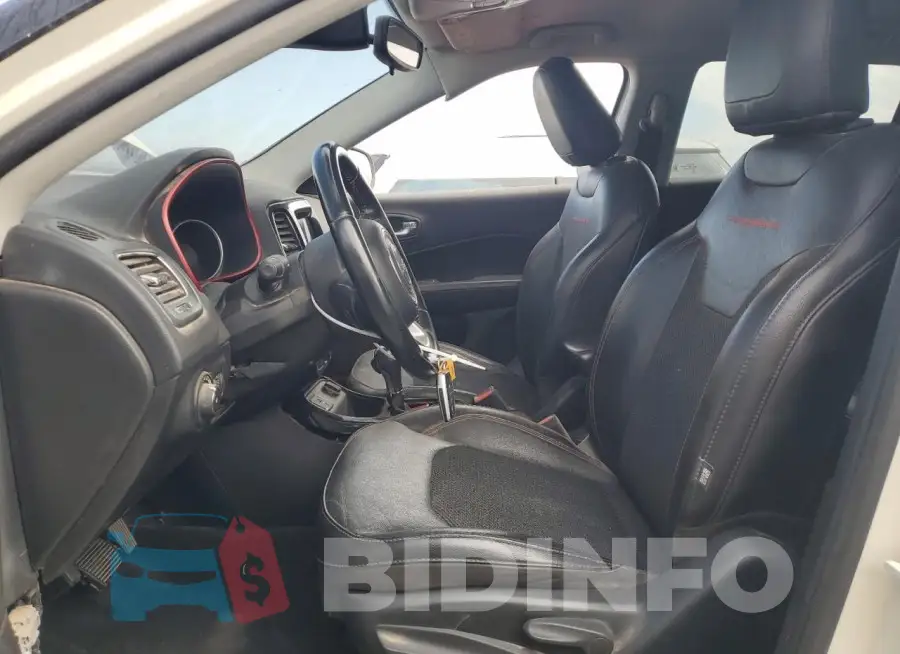 3C4NJDDB7LT184351 Photo# 7