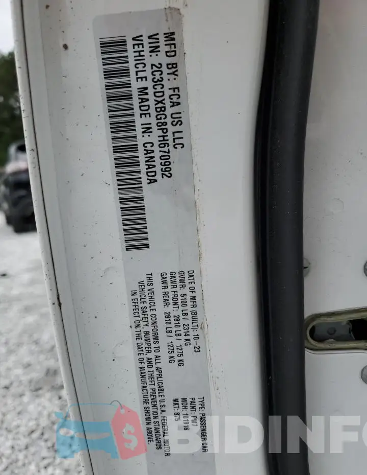 2C3CDXBG8PH670992 Photo# 12