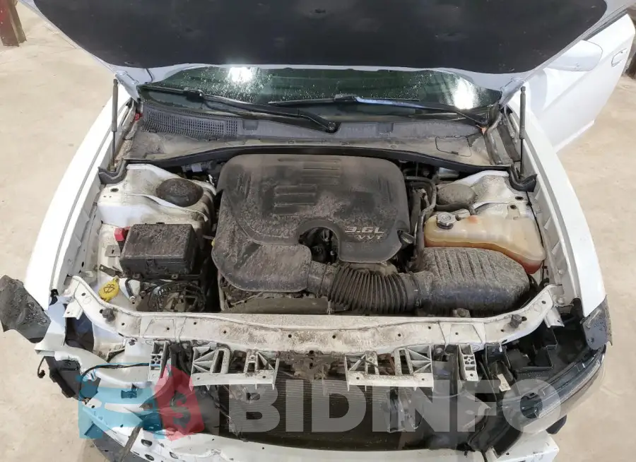 2C3CDXJG6KH660245 Photo# 11