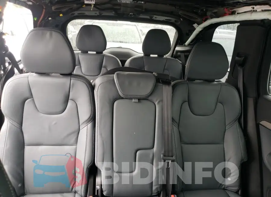 YV4A22PL9M1754036 Photo# 10