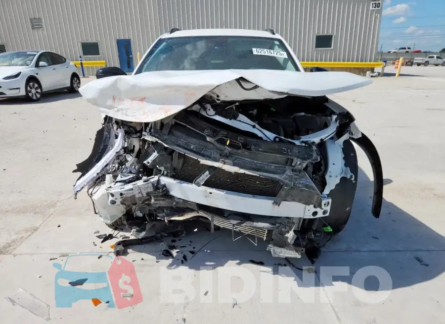 KL77LKE29RC220659 Photo# 5